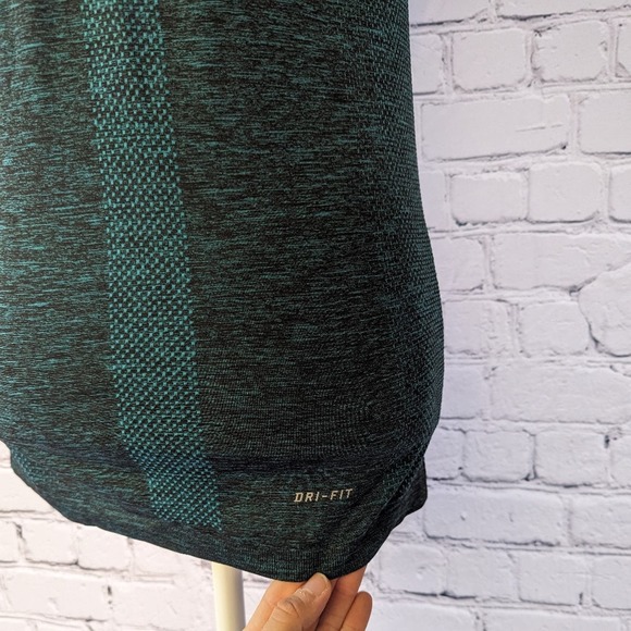 Nike Dri-fit Short Sleeve Athletic Top Green Size Small - Picture 3 of 6